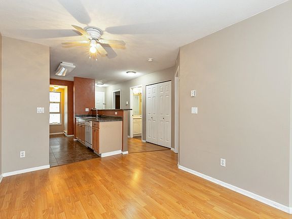 5th image of 22277 122nd Ave #206