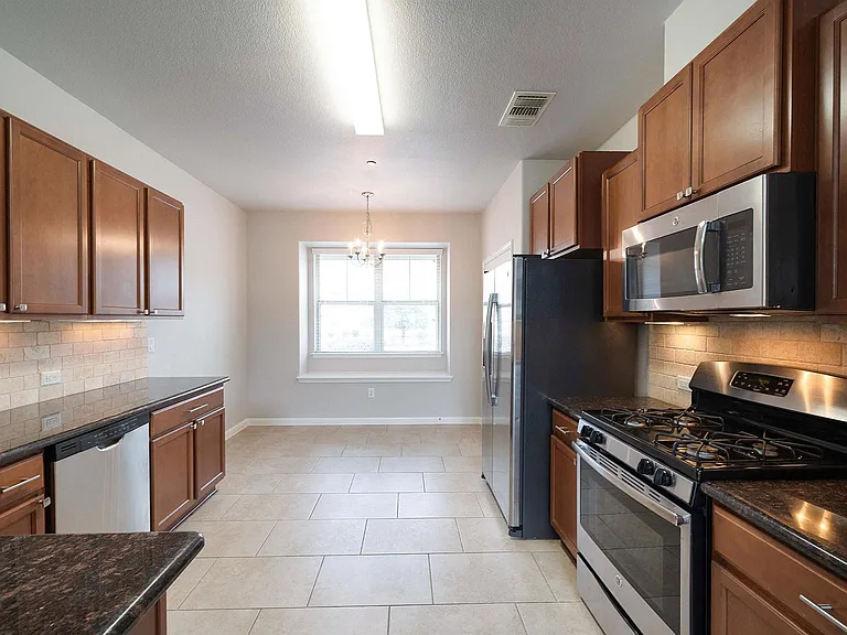1620 Bryant Dr #2104-1 — Photo 4