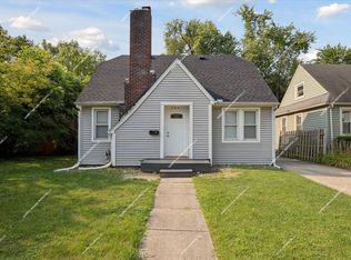 594 Lowell St, Pontiac, MI 48340