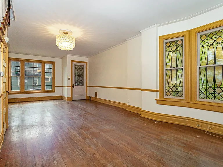 273 S Hanover St — Photo 1
