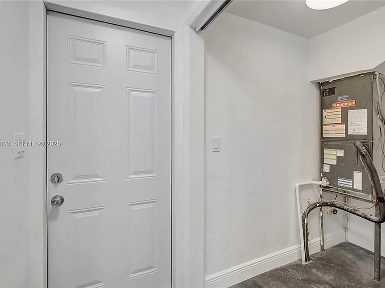 5980 SW 40th Ave #E — Photo 20