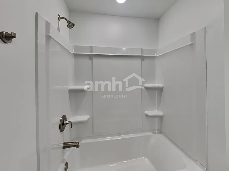 1048 Highland St — Photo 23