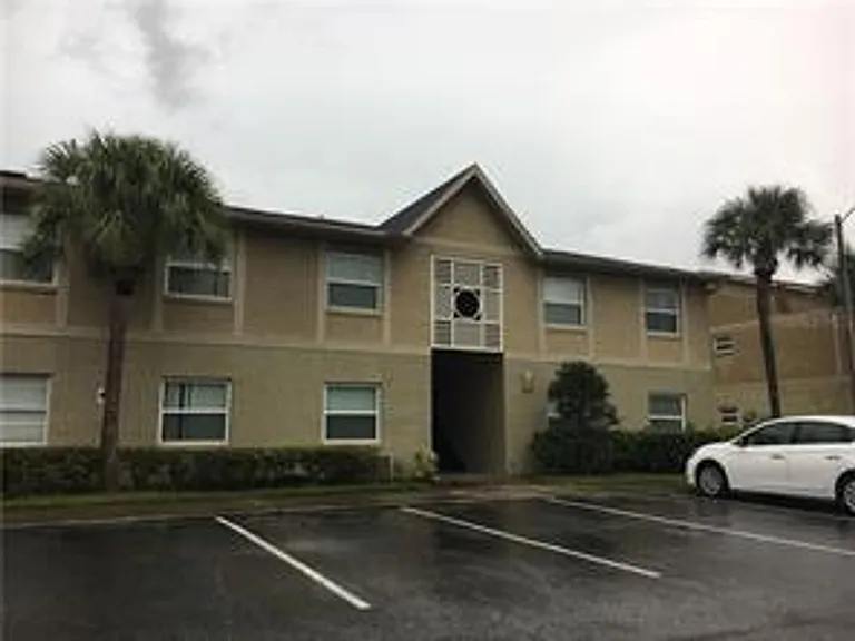 2417 Barley Club Ct #6 — Photo 2