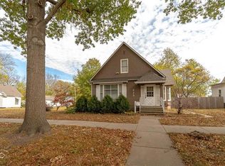 623 S Maple St, Ottawa, KS 66067