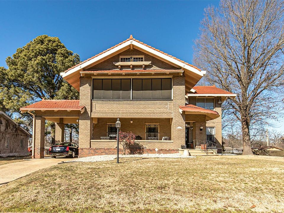 955 Kinzer St, Poplar Bluff, MO 63901 Zillow