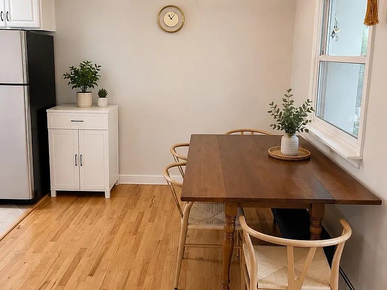 735 Greens Ave #4B — Photo 4