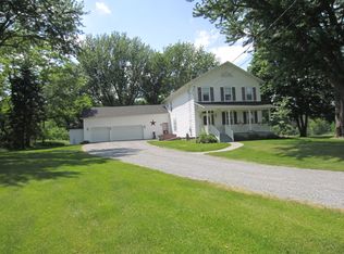 5352 Cramer Rd, Canandaigua, NY 14424