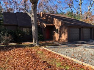 24 Juniper Hill Dr, Coventry, RI 02816