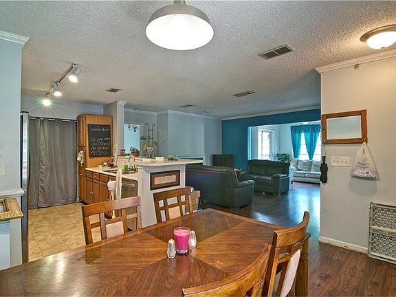 2nd image of 205 Mill Pond Ct SE