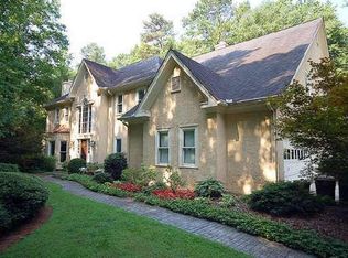 5580 Glen Errol Rd NW, Sandy Springs, GA 30327