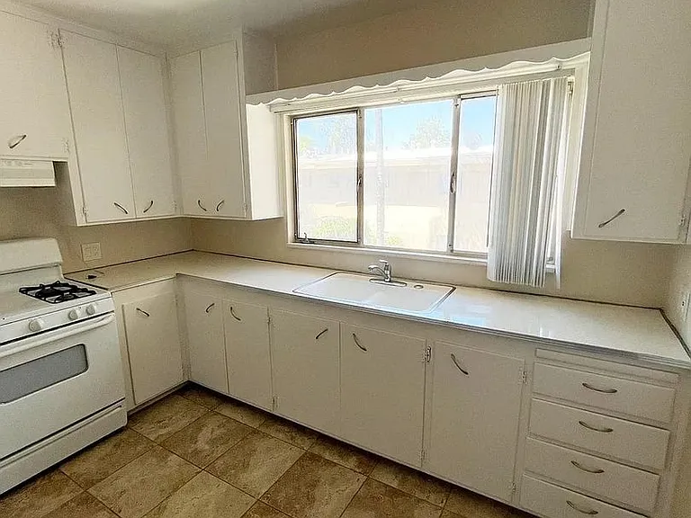 501 W G St #633-N-623 — Photo 10