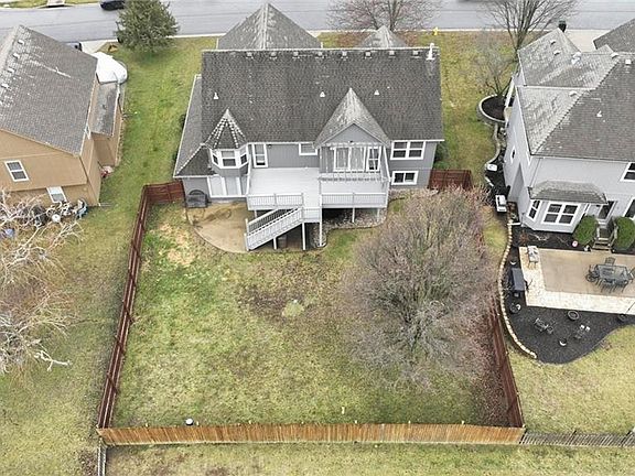3rd image of 2328 SW River Spring Rd