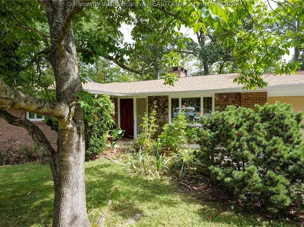 1391 Nottingham Rd, Charleston, WV 25314