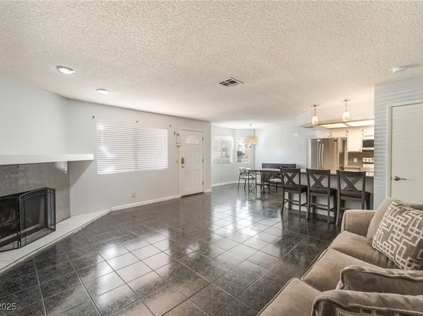 933 Sulphur Springs Ln Unit 101, Las Vegas, NV 89128