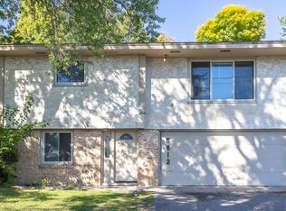 5812 W Old Shakopee Rd, Bloomington, MN 55437