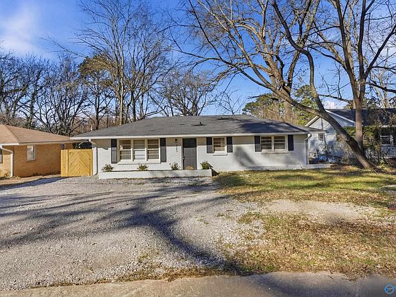 3rd image of 425 S Plymouth Rd NW