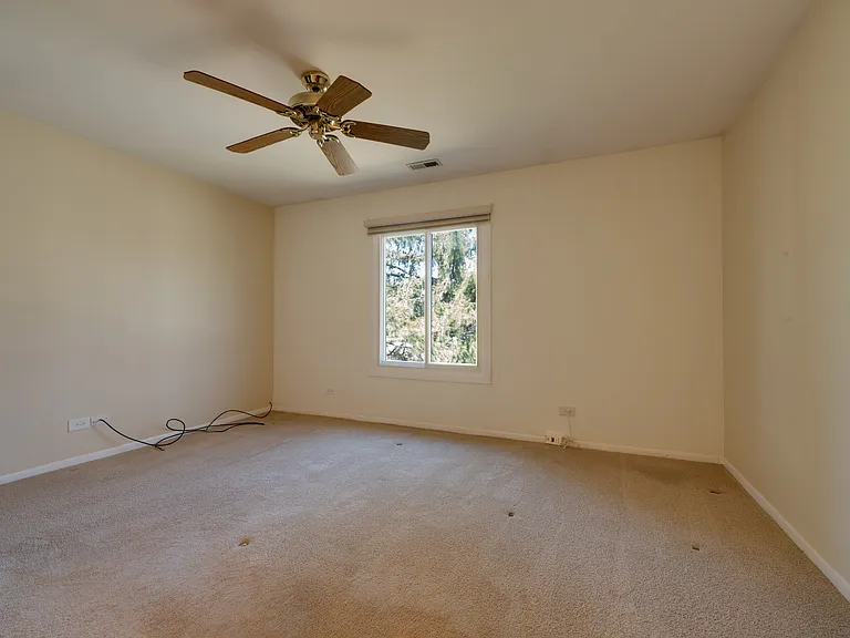 1652 Dover Ct #B — Photo 14