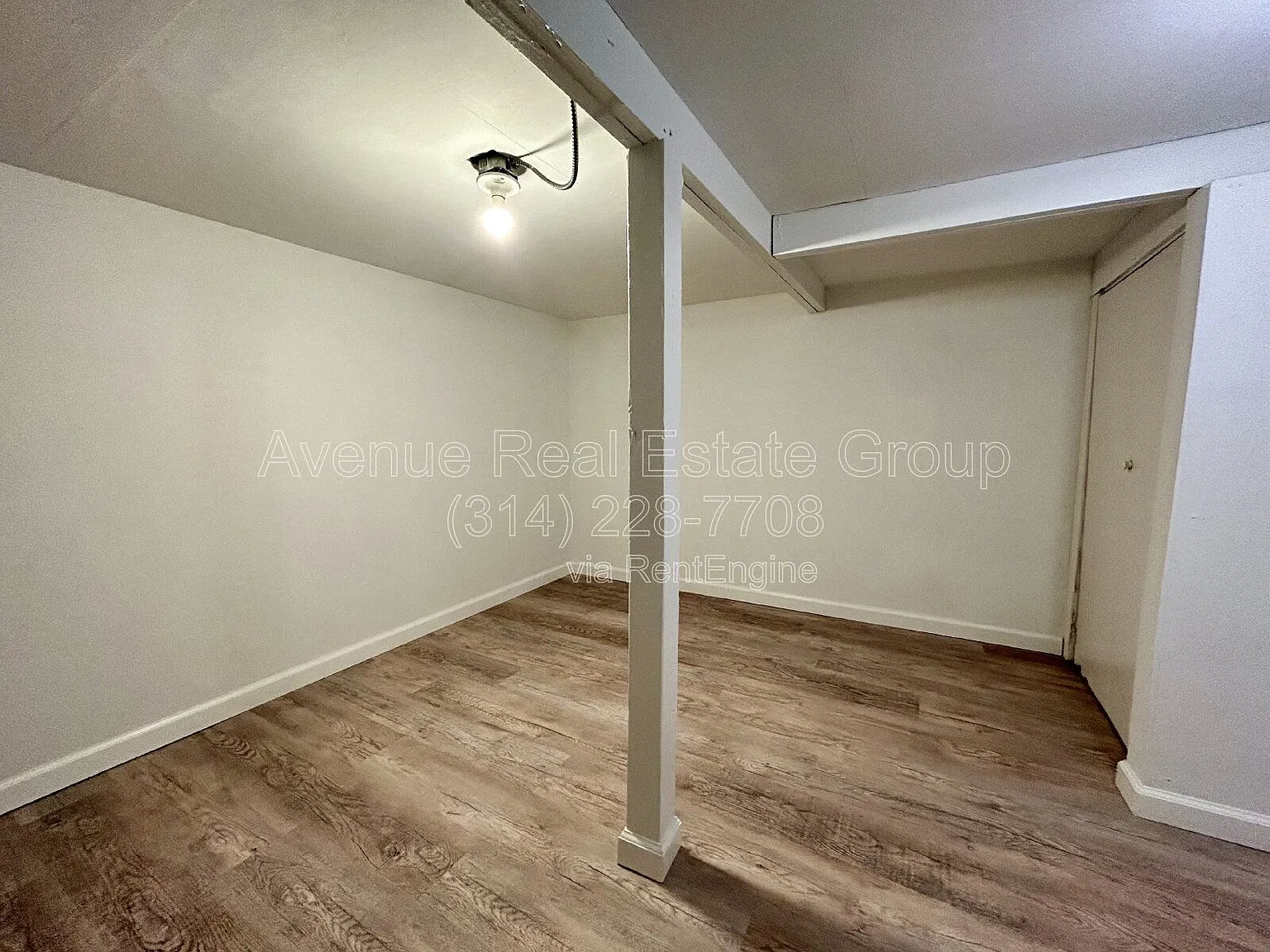 1 bed, 1.0 bath, 924 sqft, $1,095 — Photo 2