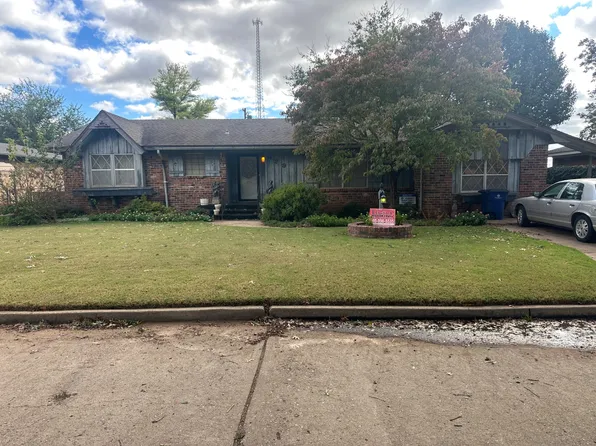 929 W Creek St, Lindsay, OK 73052