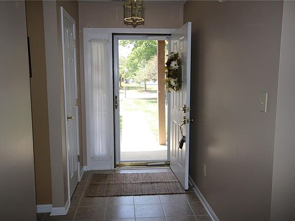 4th image of 8914 Sunningdale Blvd