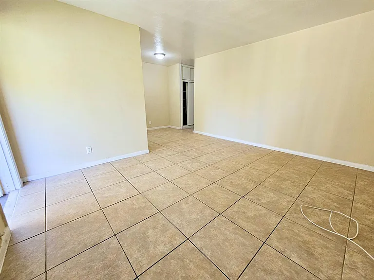 3741 SW 1st St #11 — Photo 1
