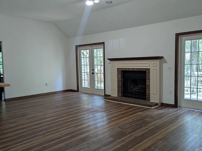 5208 SW 86th Ter — Photo 2