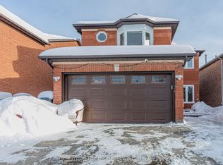 1192 Dream Crest Rd, Mississauga, ON L5V 1N7