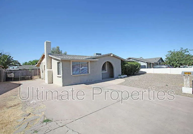 6755 W Montebello Ave — Photo 3