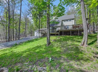 103 Orchard Ln, Greentown, PA 18426