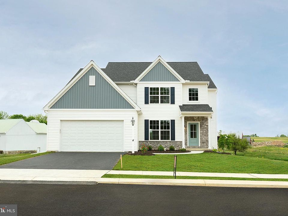 2nd image of 456 Parkside Way