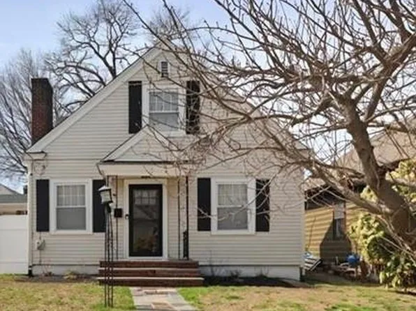 94 Waller St, Providence, RI 02908