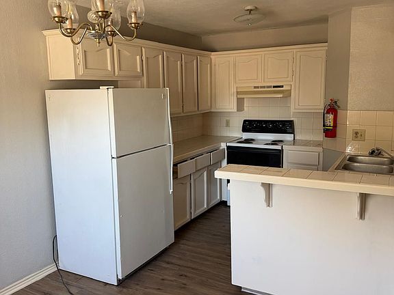 2nd image of 2705 N 32nd St #1