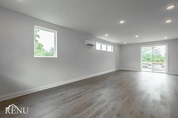 2 bed, 3.0 bath, 1660 sqft, $1,595 — Photo 4