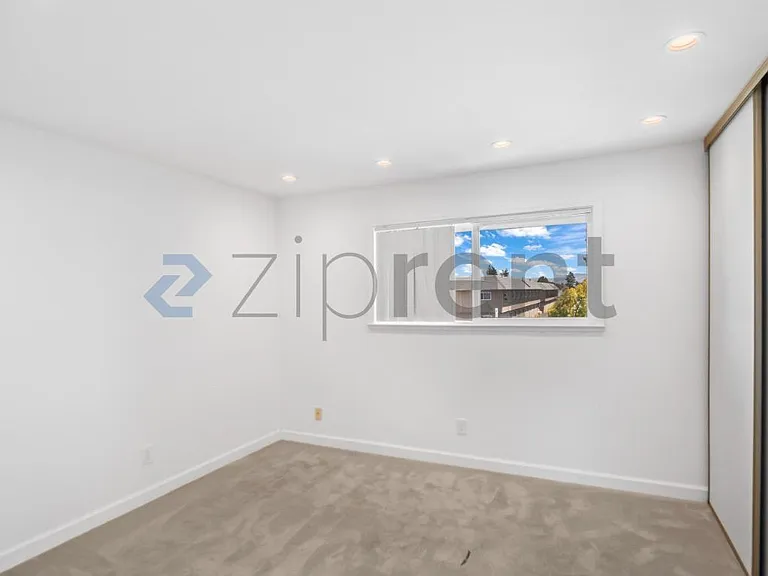 11030 Firethorne Dr — Photo 23