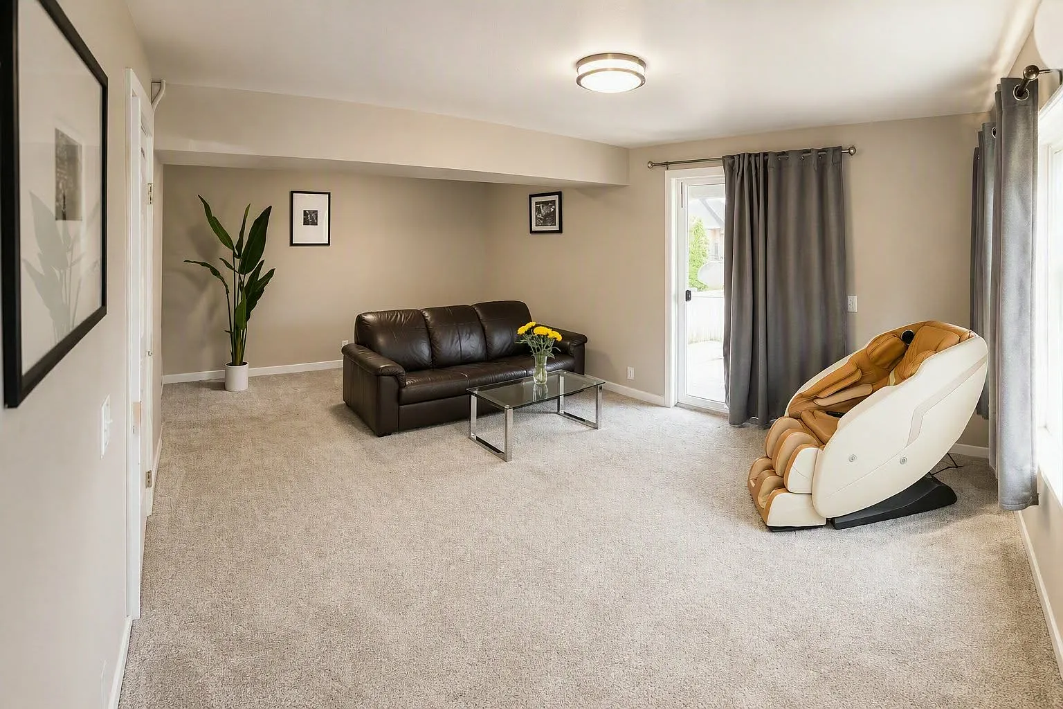 3 bed, 950 sqft, $2,450 — Photo 4