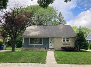 4505 N 46th St, Milwaukee, WI 53218