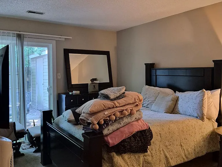 4694 Greenlaw Dr — Photo 9