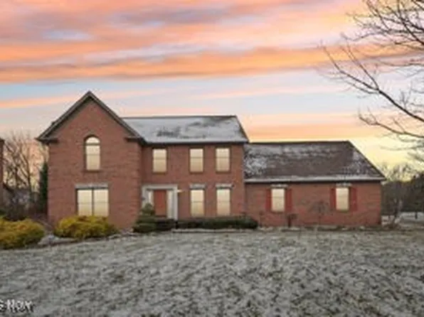 492 Presidential Dr, Boardman, OH 44512