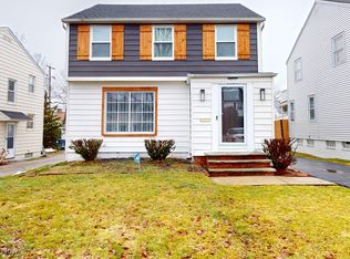 3513 Boynton Rd, Cleveland Heights, OH 44121
