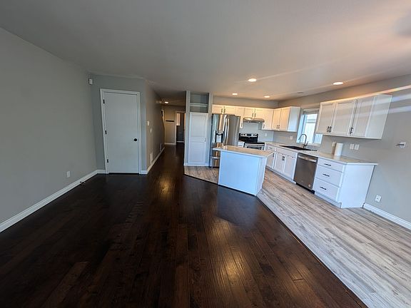 4th image of 332 N Lafayette Ave