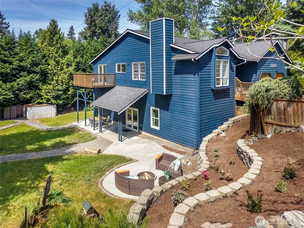 21204 8th Place W, Lynnwood, WA 98036