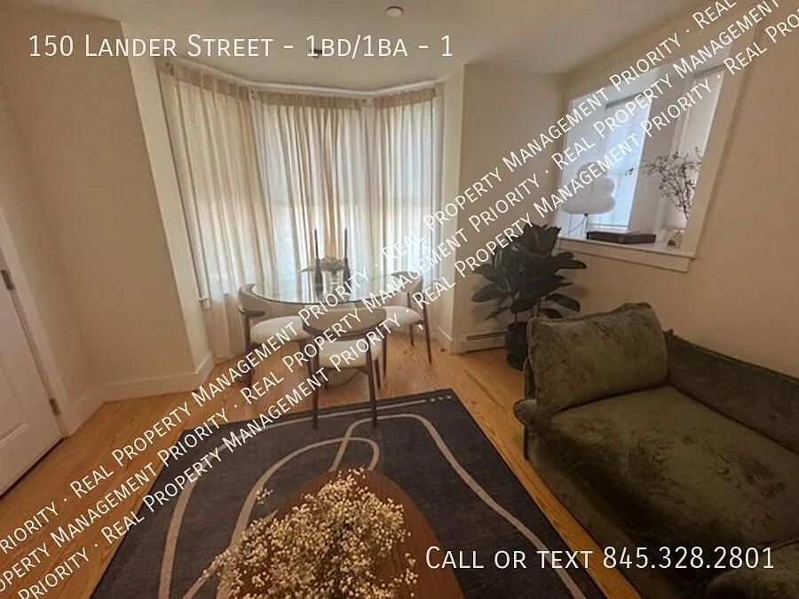 Newly Renovated 1BR Apartment, Unit 1 150 Lander St, Newburgh, NY — Photo 4
