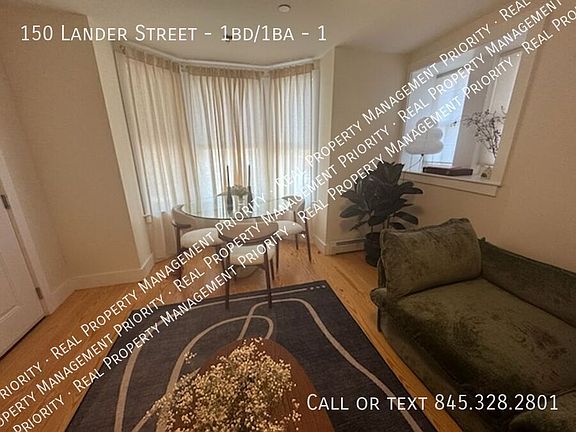 4th image of 150 Lander St Unit 1