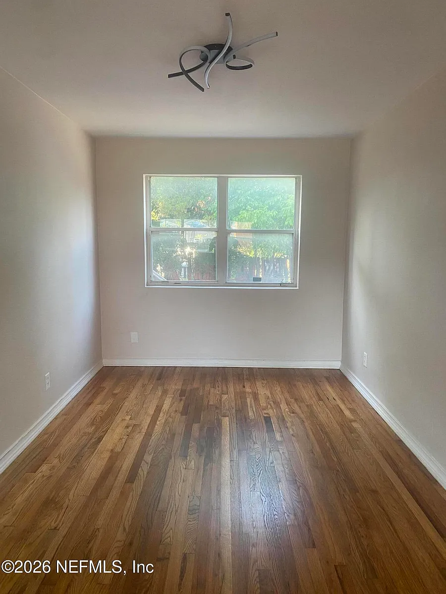 Building Photo - 3005 Walton St #1