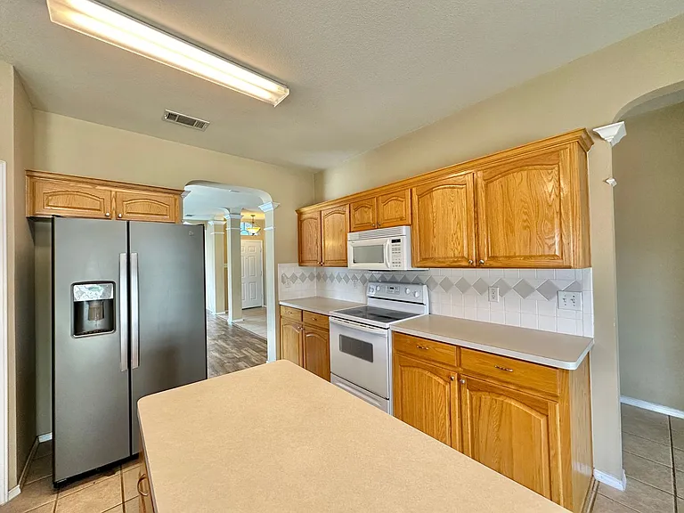 102 W Great Plains Trl — Photo 10
