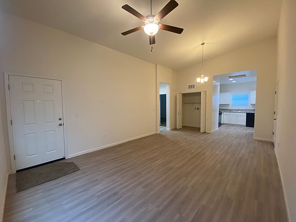3rd image of 4106 E Kaweah Ave