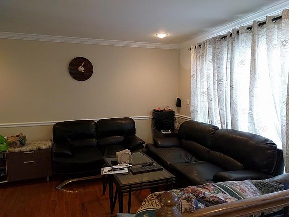 2nd image of 1459 Bluemont Ct