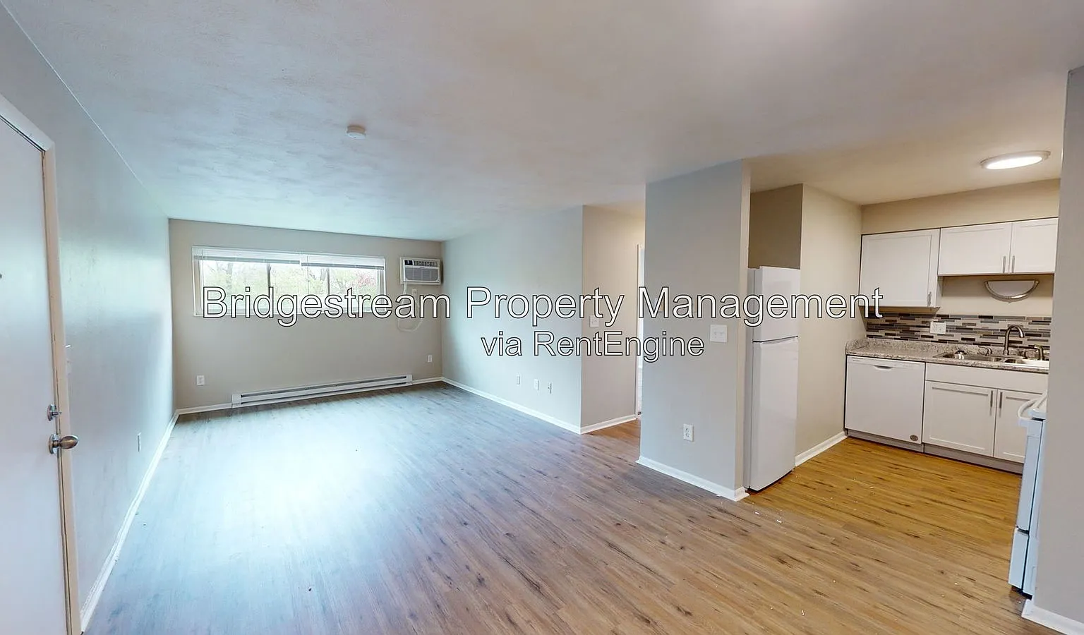 2 bed, 1.0 bath, $825 — Photo 1