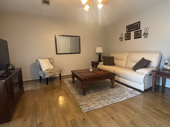 304 W 16th Ct APT B, Russellville, AR 72801