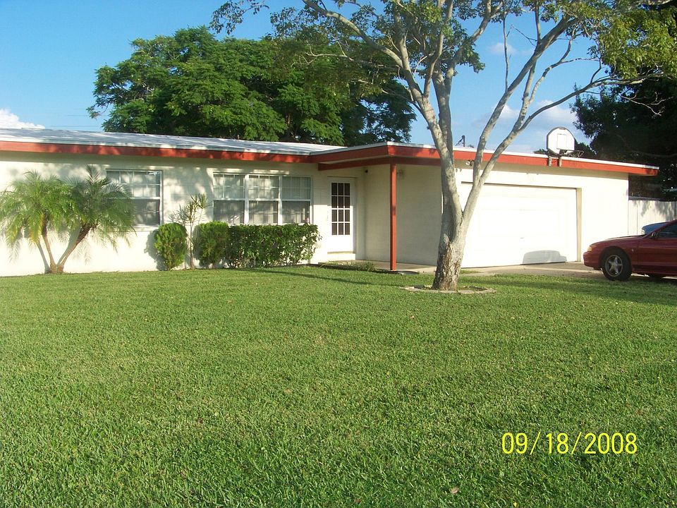 1st image of 8595 Pelican Ln